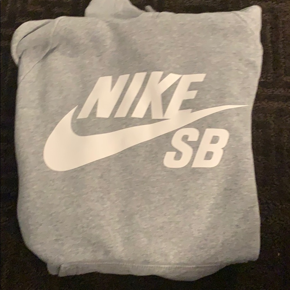 Men’s Nike SB Hoodie/ Sweatshirt